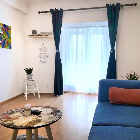 1Br Apartment On The Most Beautiful Street In Ljubljana Center ภายนอก รูปภาพ