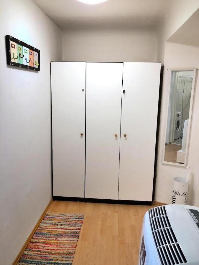 1Br Apartment On The Most Beautiful Street In Ljubljana Center ภายนอก รูปภาพ